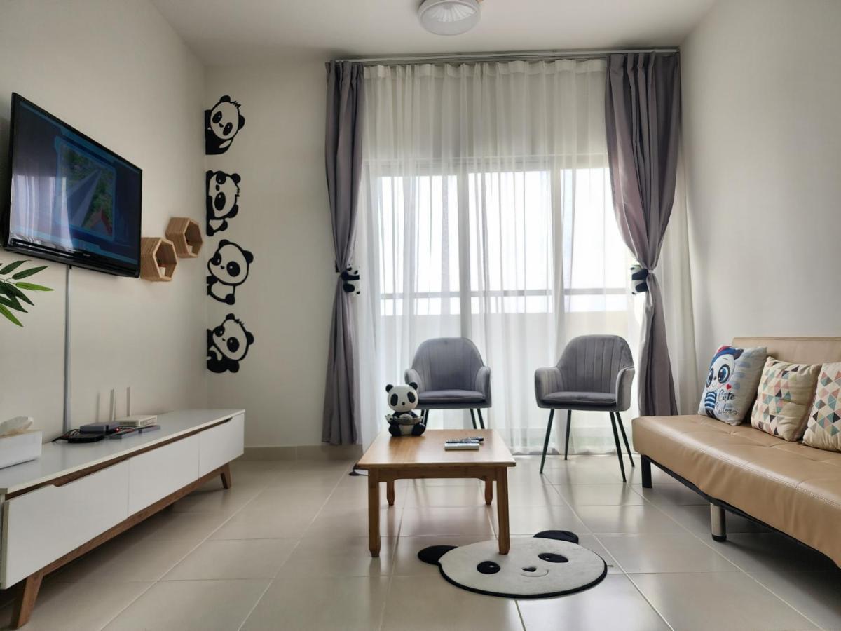 Апартаменты Netflix Panda House 3B2R Rimbayu Kota Kemuning With Atari Games Teluk Panglima Garang Экстерьер фото